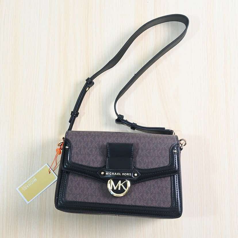 Michael Kors' brand new minima - огляд і ціна Women Bags High End Brands
