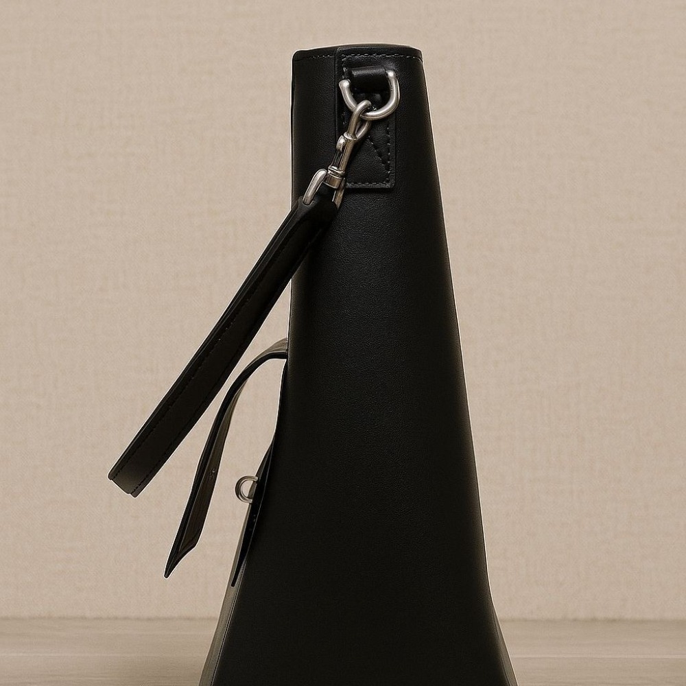 High-quality Locomotive Wind T - огляд і ціна Women Bags Trend 2025