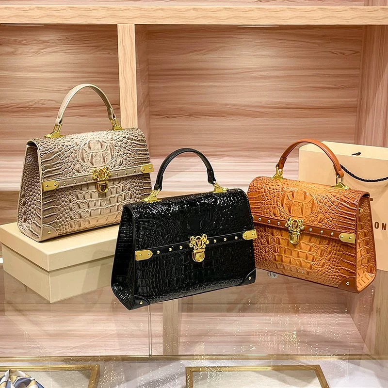 Popular Trendy Classic Leather - огляд і ціна Women Bags Popular Brands