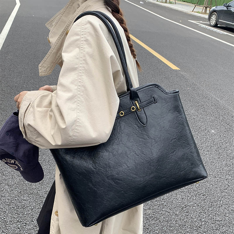 LEFTSIDE Big PU Leather Short  - огляд і ціна Women Bags For Airport